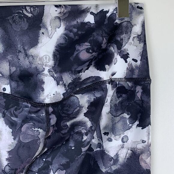 Lululemon Wunder Under High-Rise Leggings Roses Floral Black Grey Size 6 Crop - Picture 5 of 5